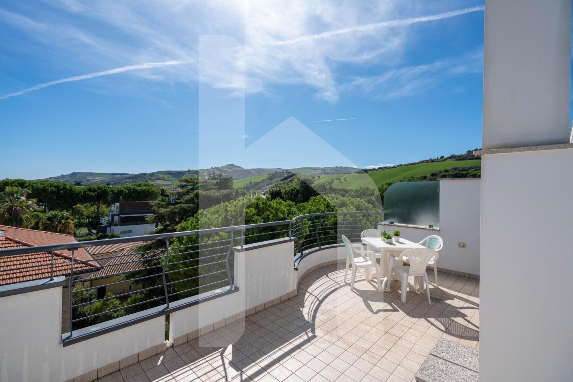 Homiday - Holiday Rendez Vous 2 Pineto Bagian luar foto